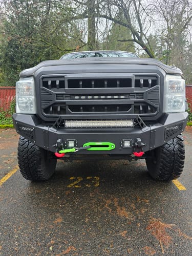 Customer photo review of Armor Grille w/Off-Road Lights - Matte Black For 2011-2016 Ford F250/350/450/550 Super Duty