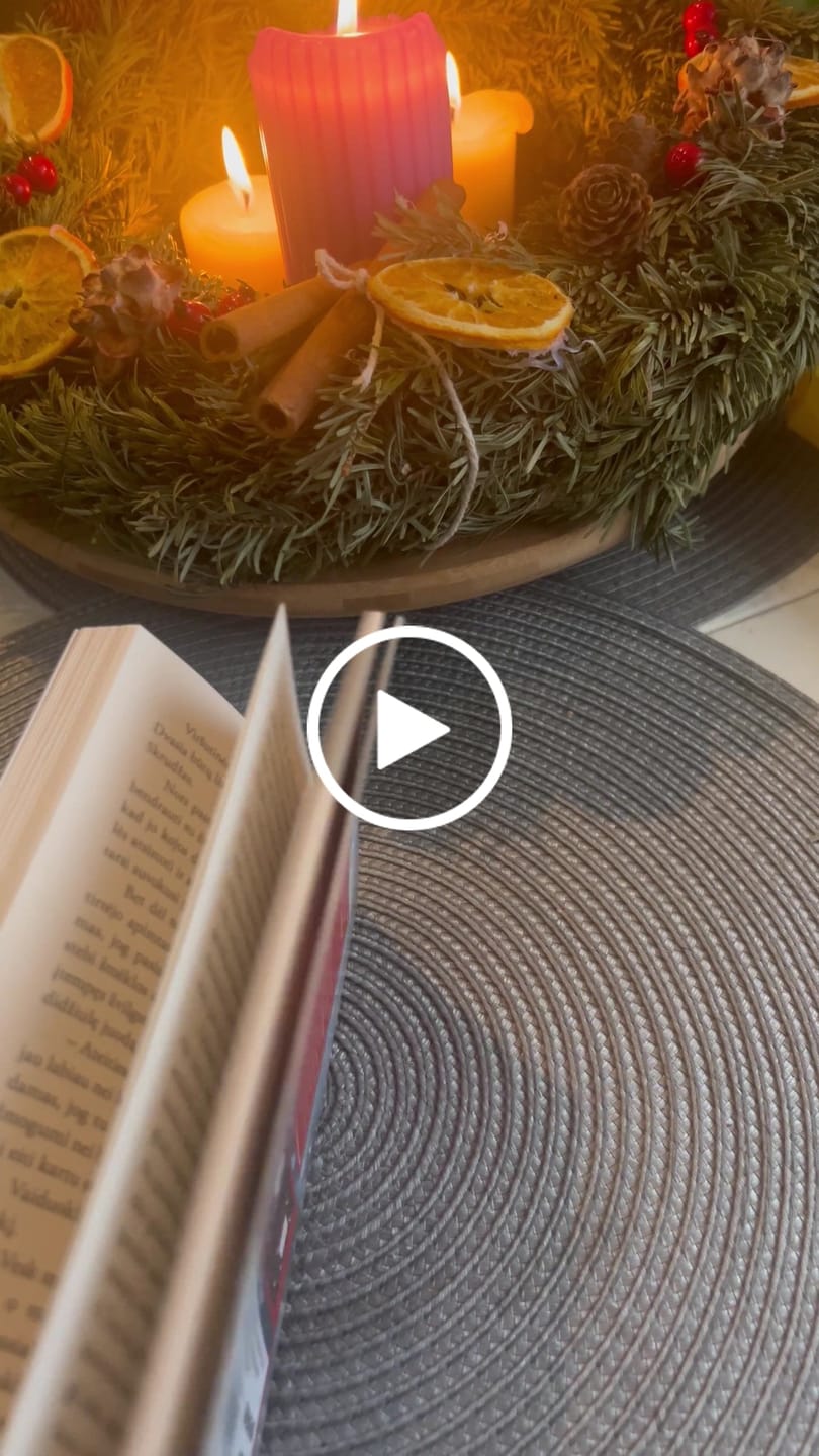 Customer video review of Kalėdų giesmė: šv. Kalėdų istorija apie šykštuolį Skrudžą ir tris jį aplankiusias dvasias