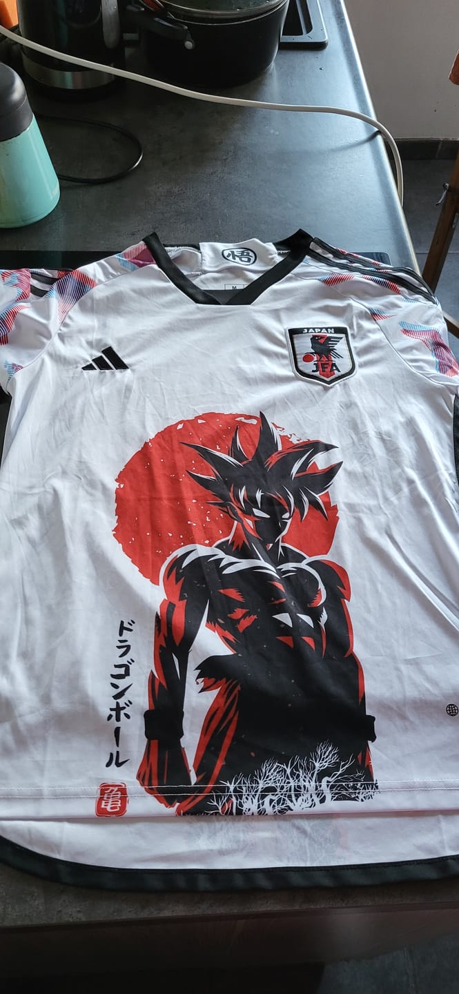 Customer photo review of MAILLOT JAPON 2024 - BLACK RED GOKU