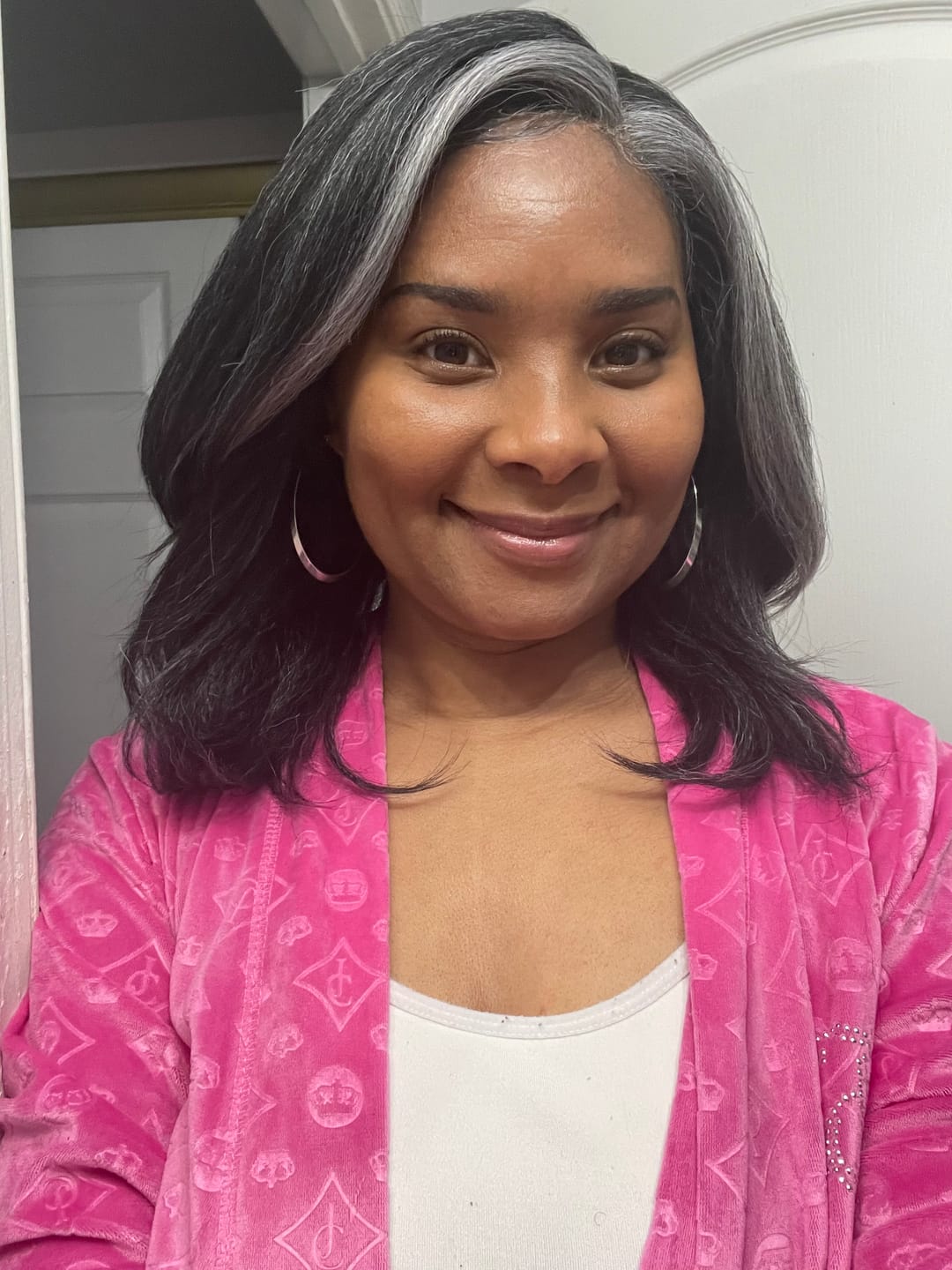Customer photo review of Sensationnel Dashly Salt & Pepper Synthetic Hair 4" Deep Part HD Lace Front Wig - SP LACE UNIT 3