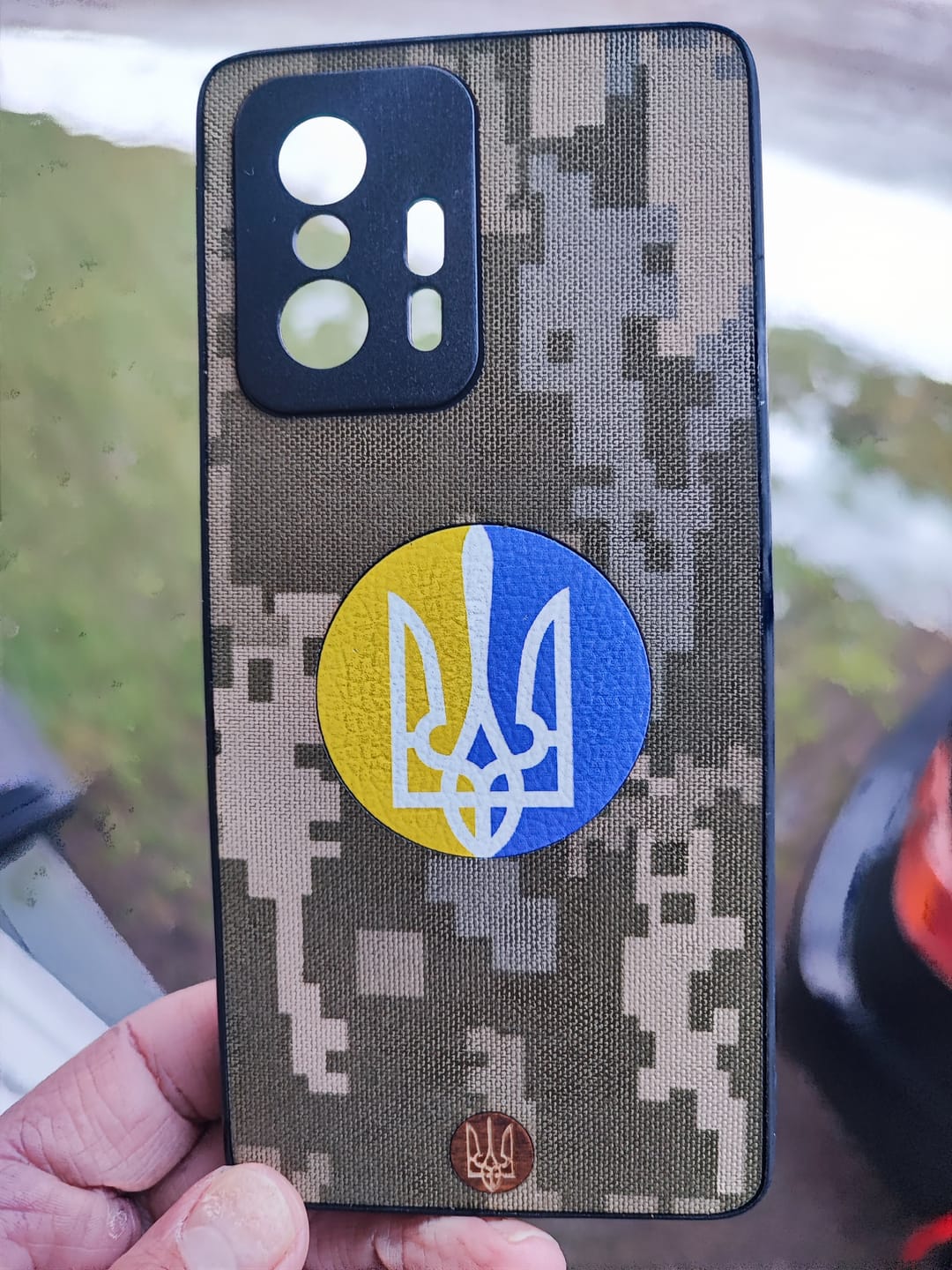 Customer photo review of MM14 - Genuine Ukrainian Camo Phone Case