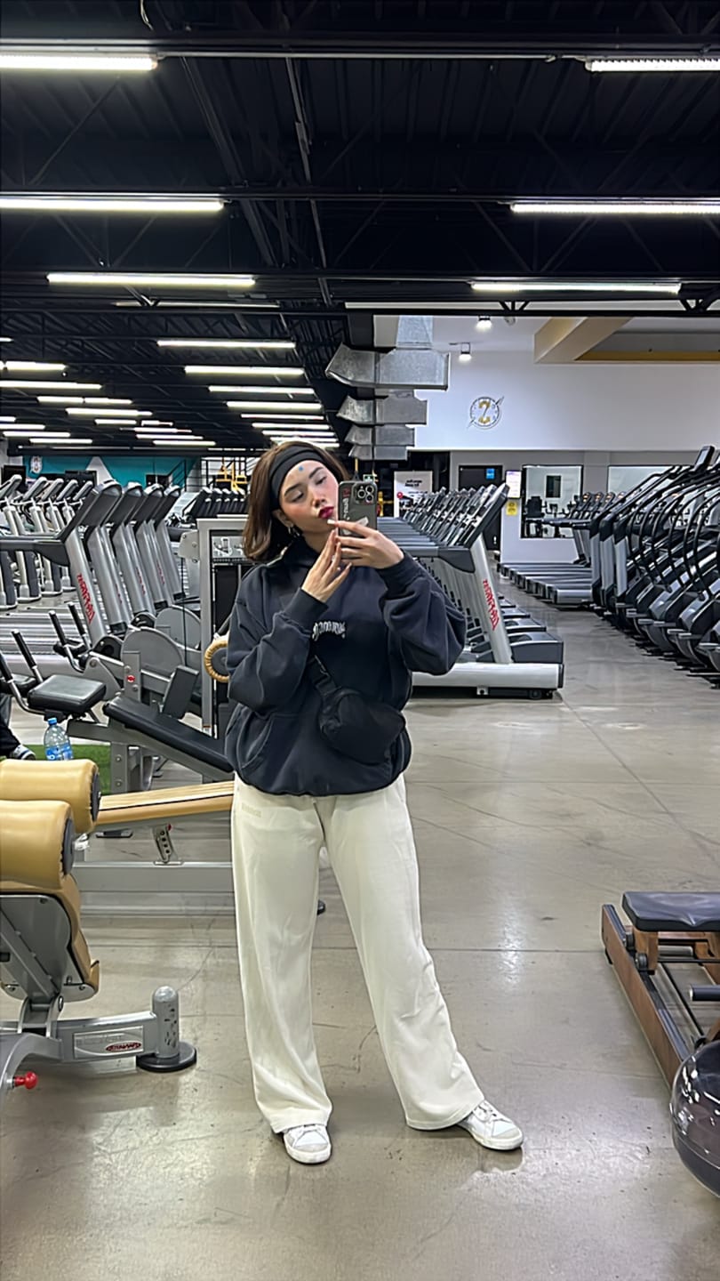 Customer photo review of W260 - Rebel Straight Leg Joggers