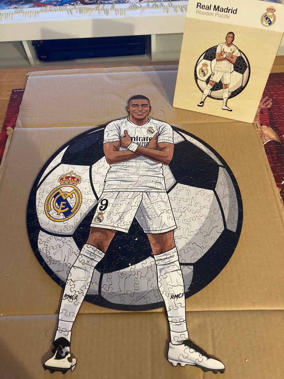 Customer photo review of Kylian Mbappé - Holzpuzzle