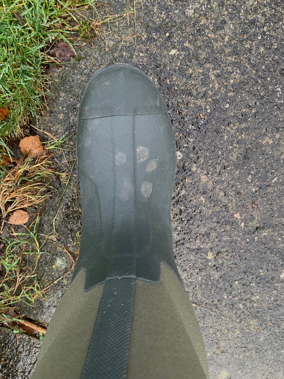 Customer photo review of Unisex Chore Classic Tall Boots