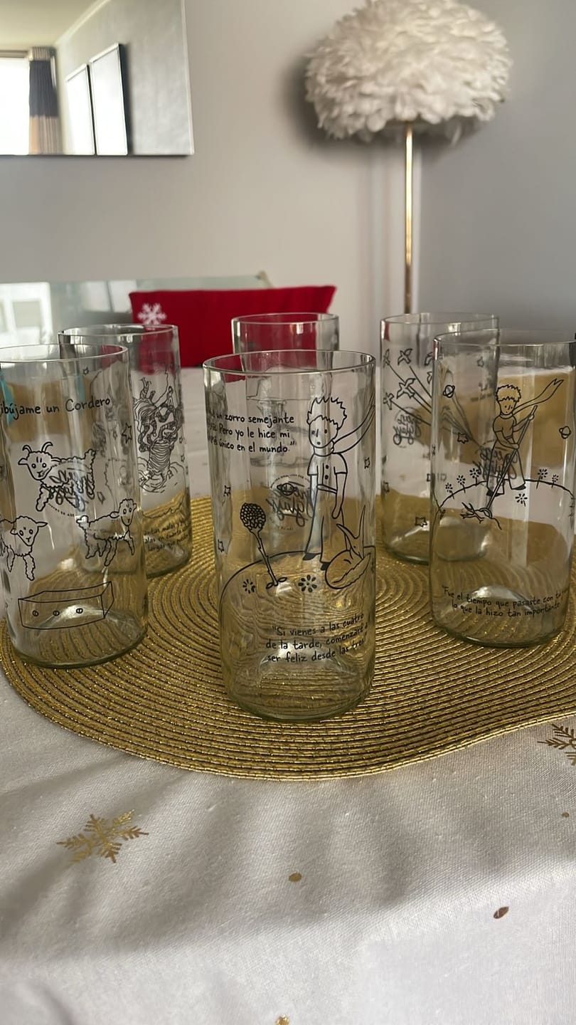 Customer photo review of EL PRINCIPITO JUEGO DE 6 VASOS