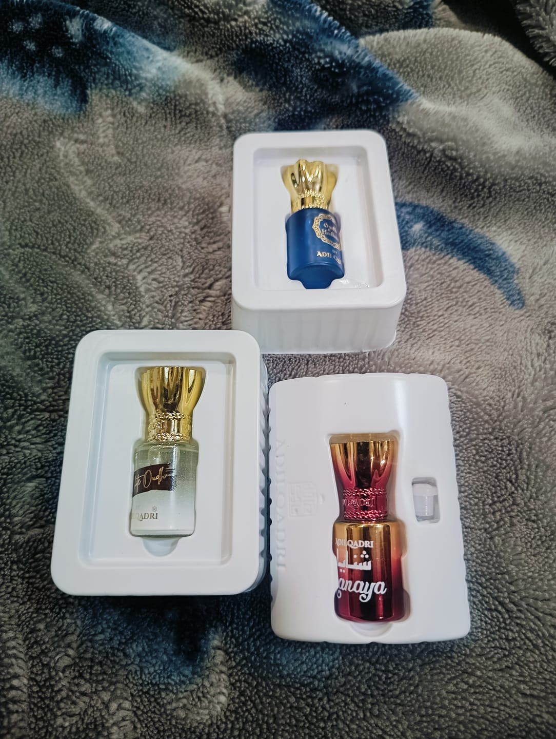 Customer photo review of 3 Pcs Attar Set Shanaya, White Oudh And Oudh Al Hashmi 5.5 Ml Each