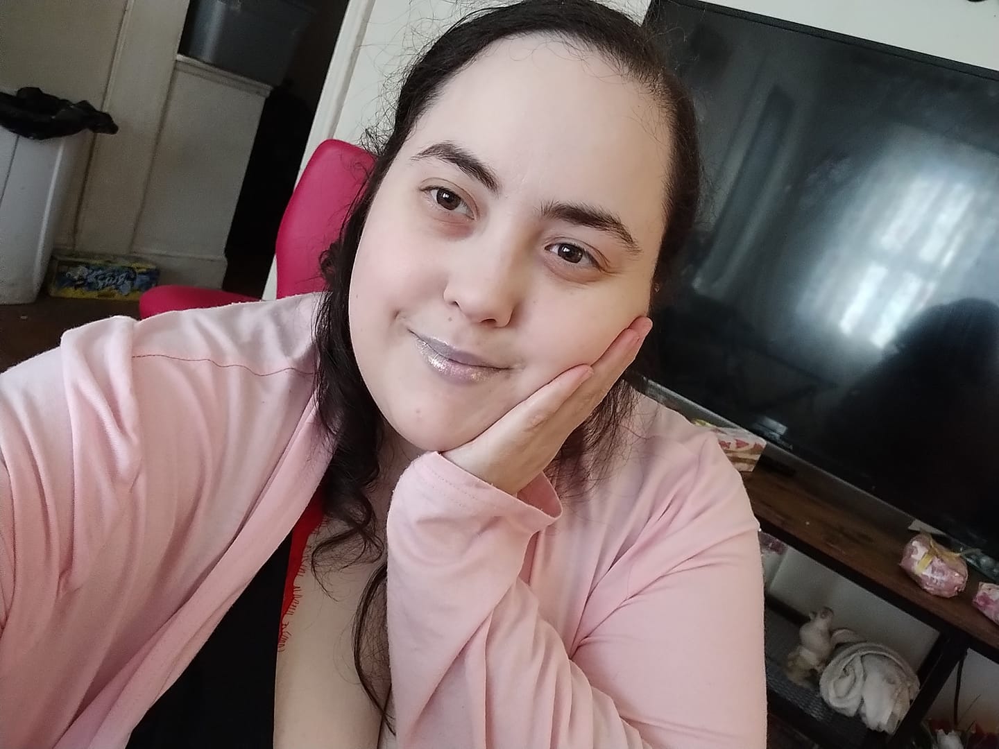Customer photo review of Chrome Prism Lipgloss - Dream Luster