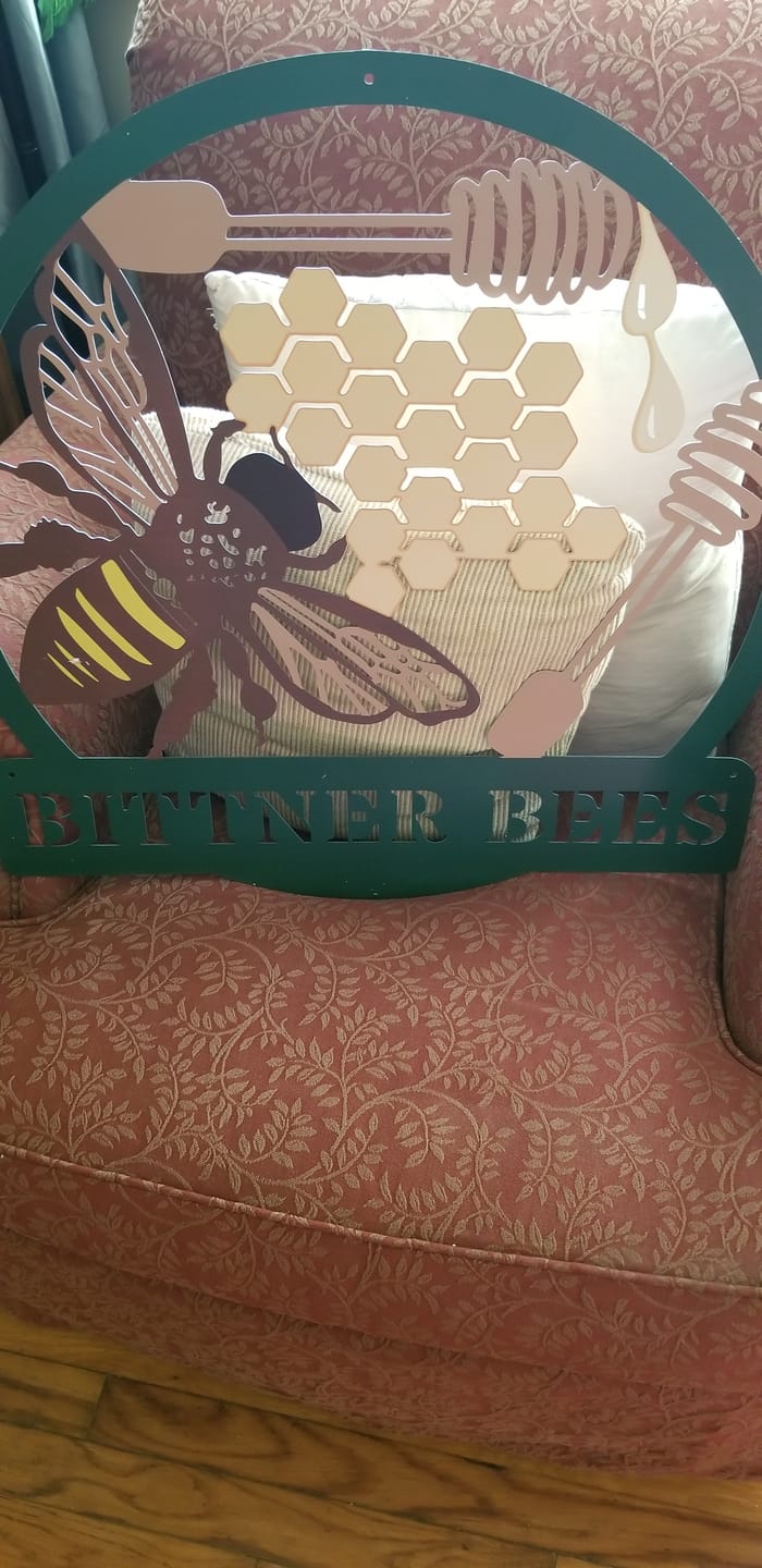 Customer photo review of Personalized Painted Metal Bee Art