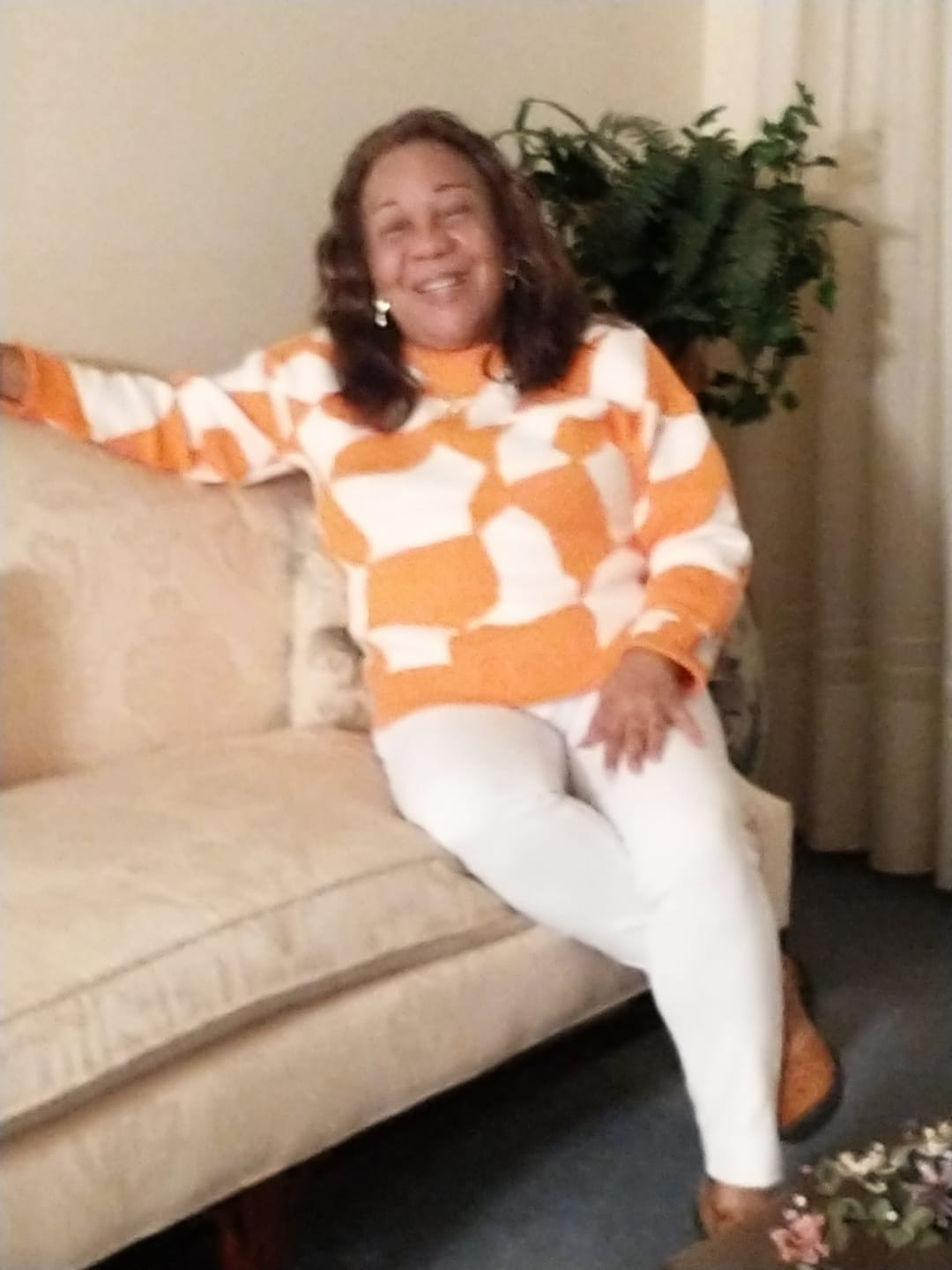 Customer photo review of Freetress Equal Wig SONEL