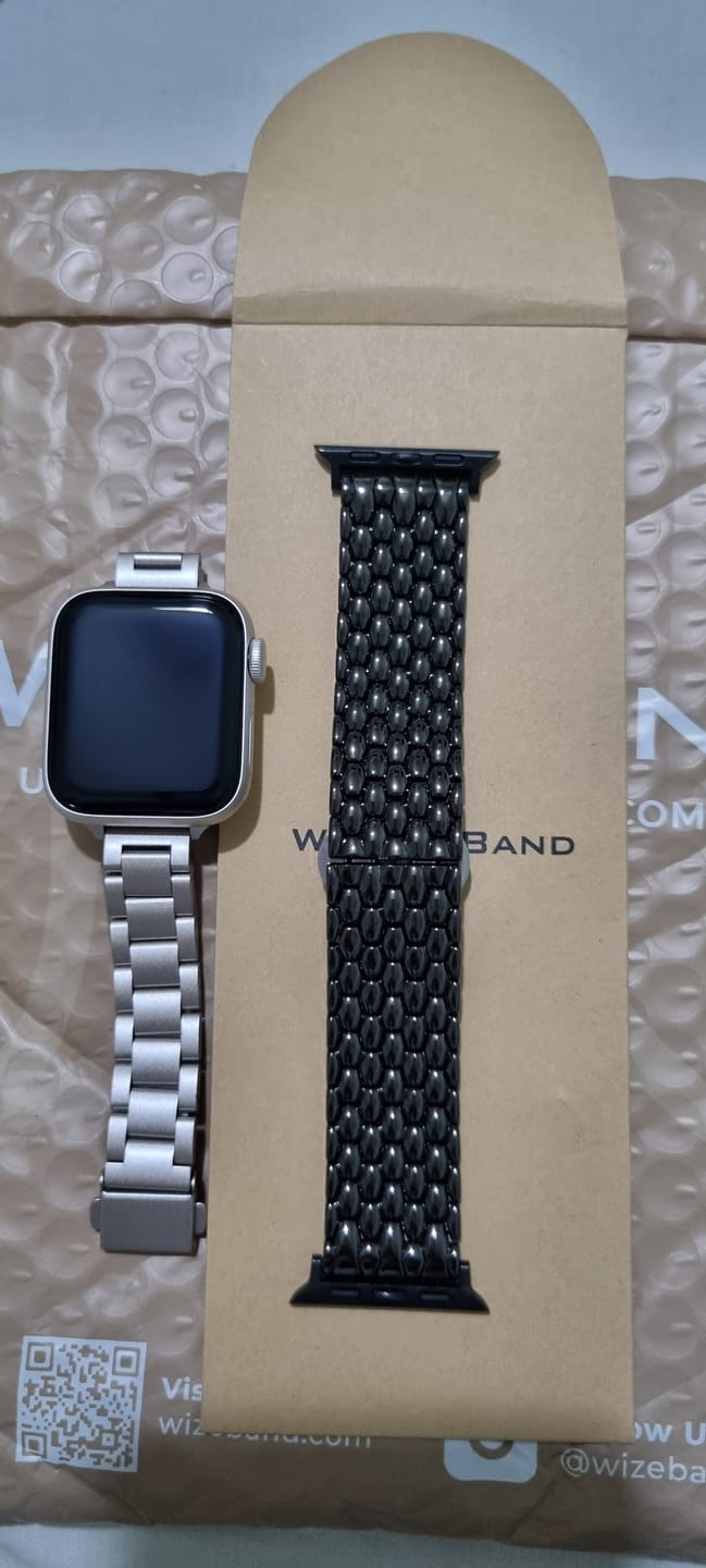 Customer photo review of Arya Stainless Strap
