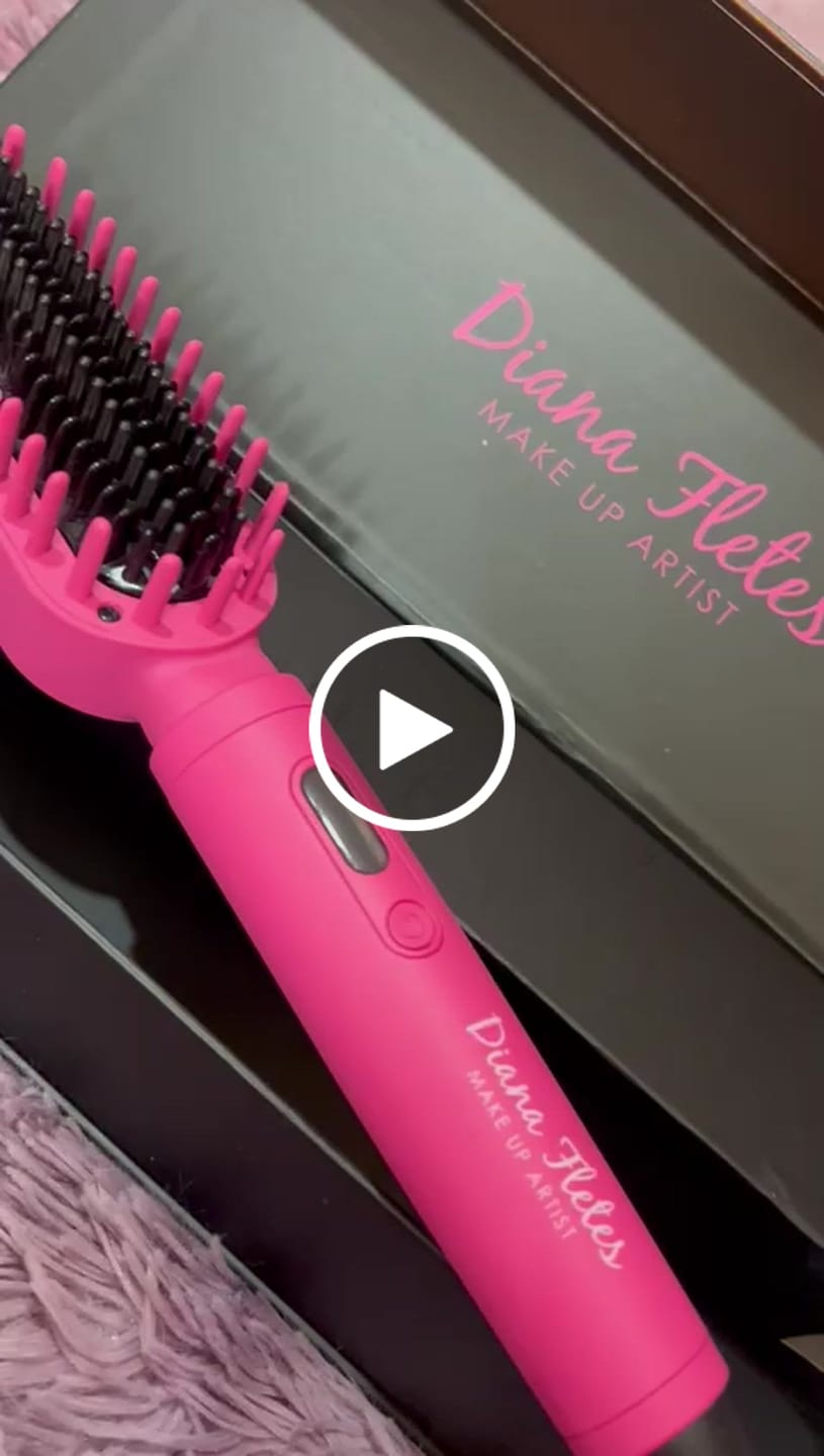 Customer video review of Cepillo Alaciador