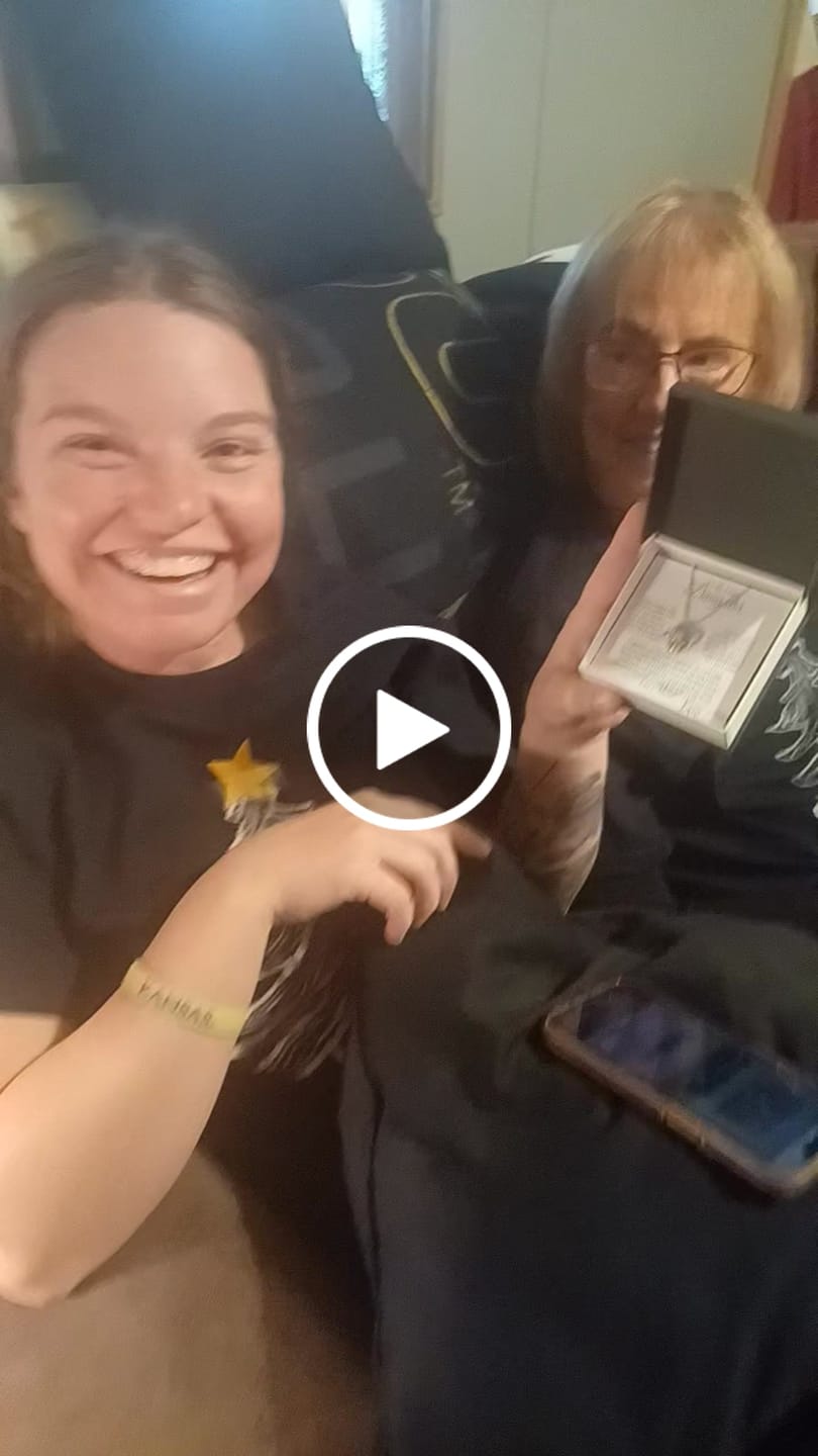 Customer video review of Daughter Gift From Mom, "Beautiful Chapters", Knot Necklace