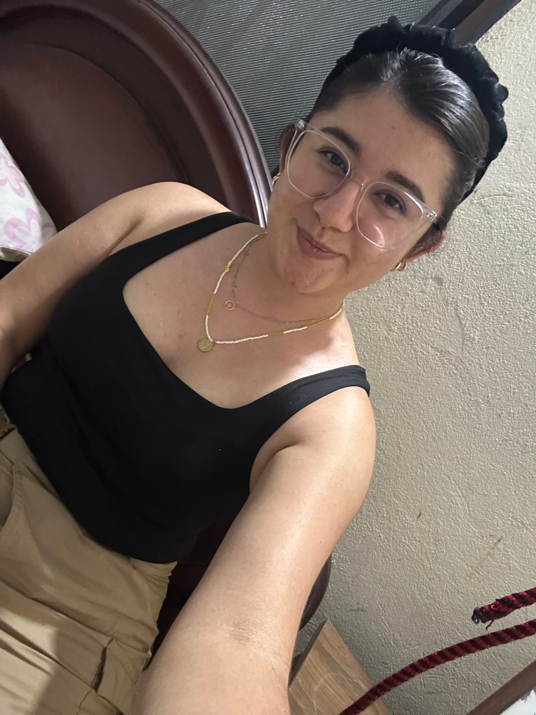Customer photo review of Balaca - Black Velvet Flunchie