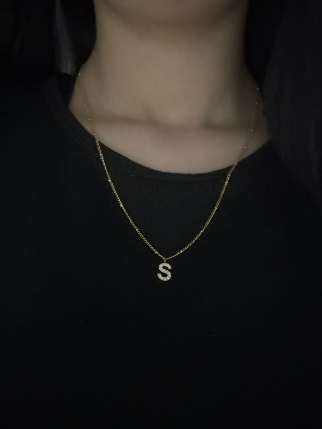 Customer photo review of Dots Letter Halskette | 18K vergoldet
