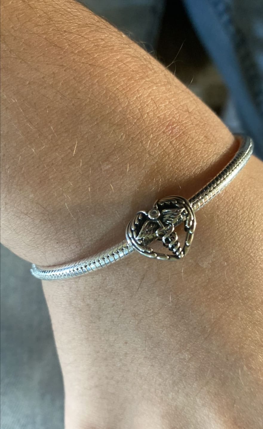 Customer photo review of Charm Corazón Médico