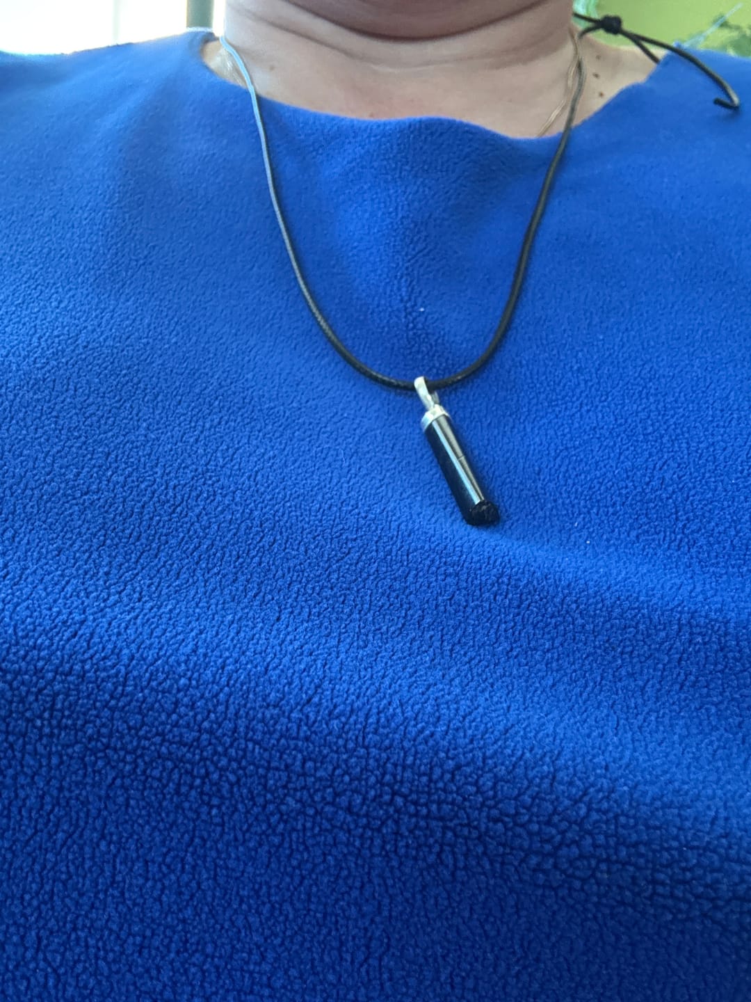 Customer photo review of Schwarzer Turmalin Anhänger Rohstein