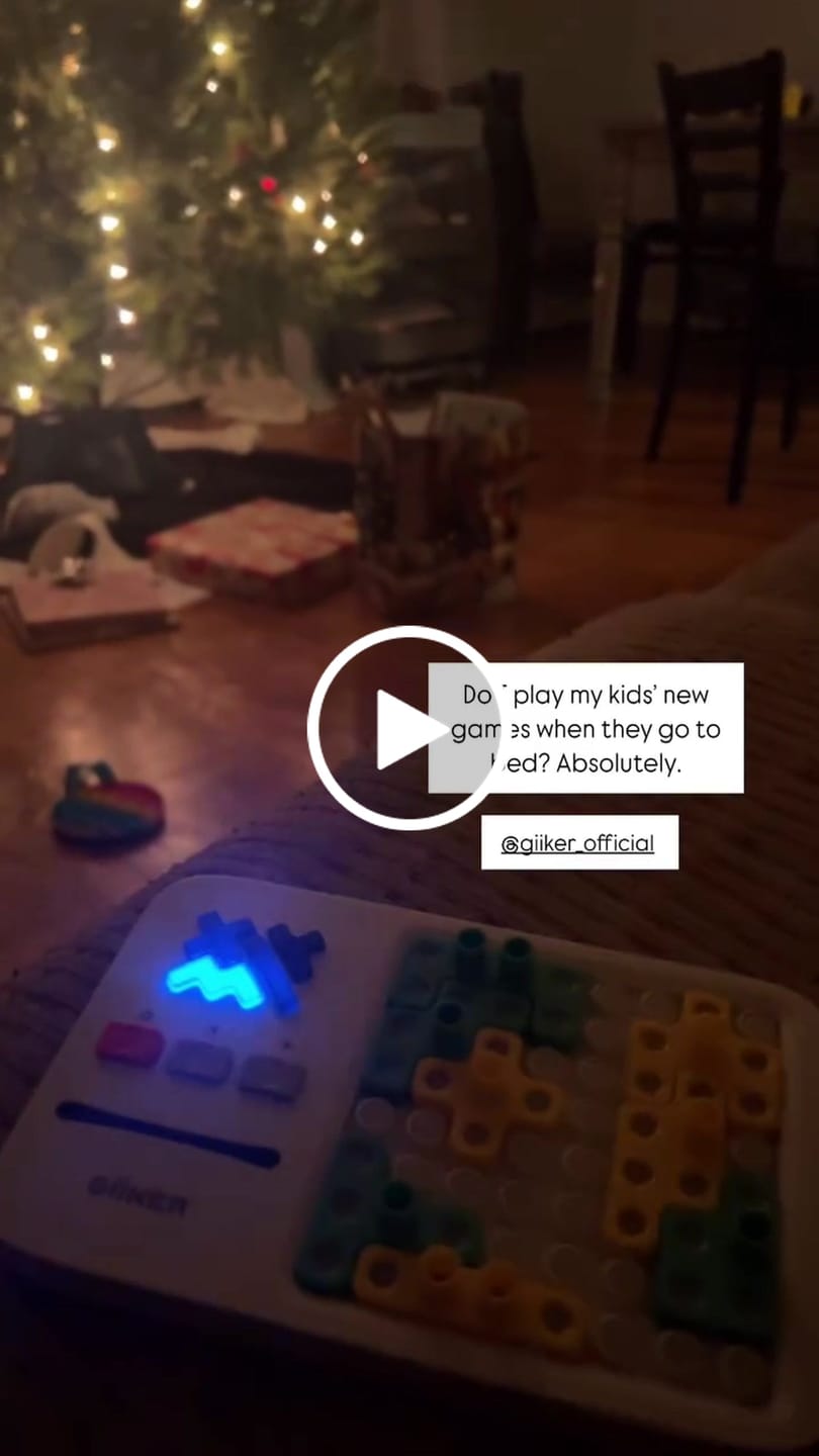 Customer video review of GiiKER Super Blocks Puzzle Games