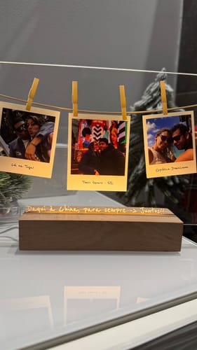 Customer photo review of Lâmpada c/ 3 Memórias Polaroid & Dedicatória