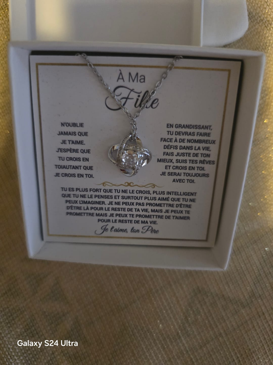 Customer photo review of À ma fille - Collier Noeud d'Amour