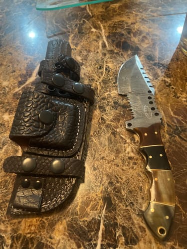 Customer photo review of Knife Hunting Knife Ram Horn 9.5" Tracker Knife Fixed Blade Damascus Knife
