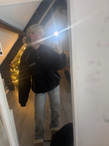 Customer photo review of TECH LINE HOODIE BLACK