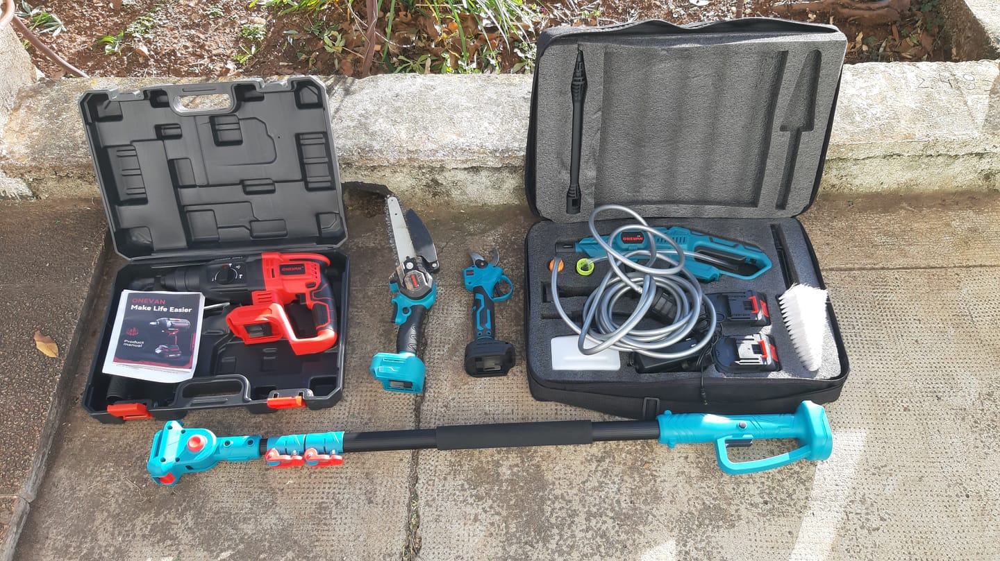 Customer photo review of ONEVAN 6" Chainsaw & 25mm Pruner with 2m Telescoping Pole Brushless Cordless Combo Kit