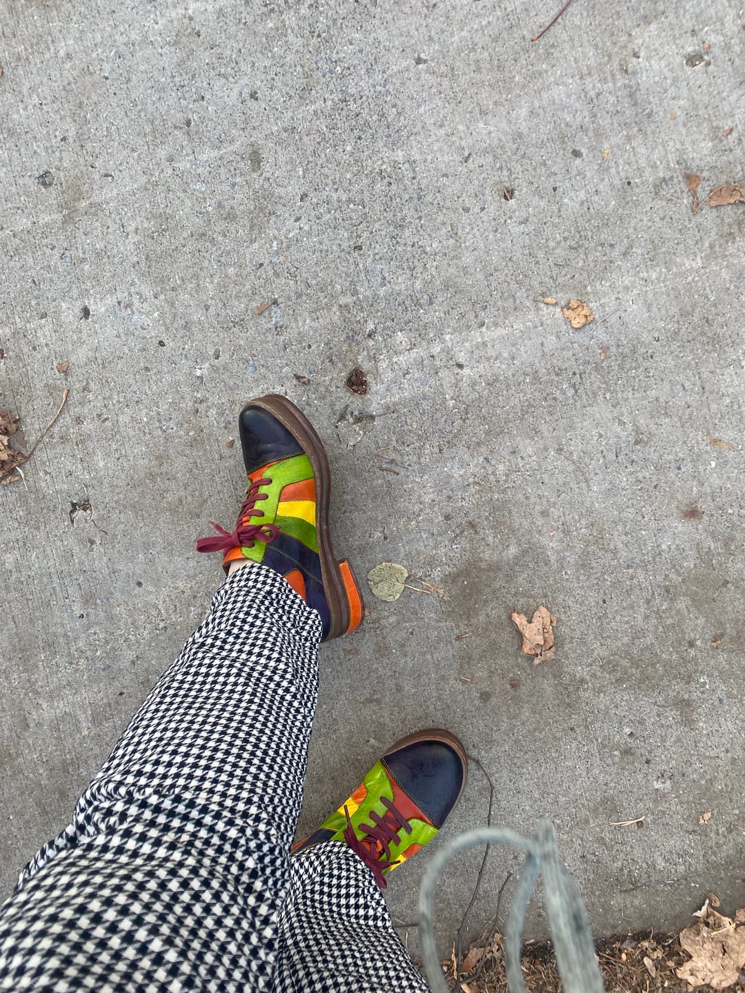 Customer photo review of Retro Hand-polished Rainbow Flat Shoes