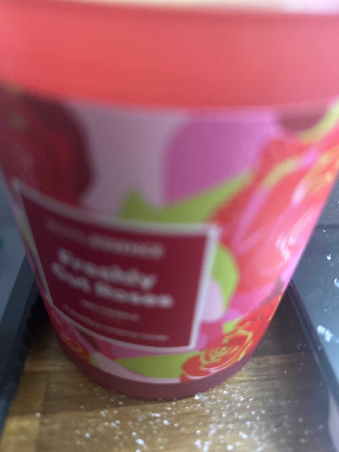 Customer photo review of Freshly Cut Roses (Candle)