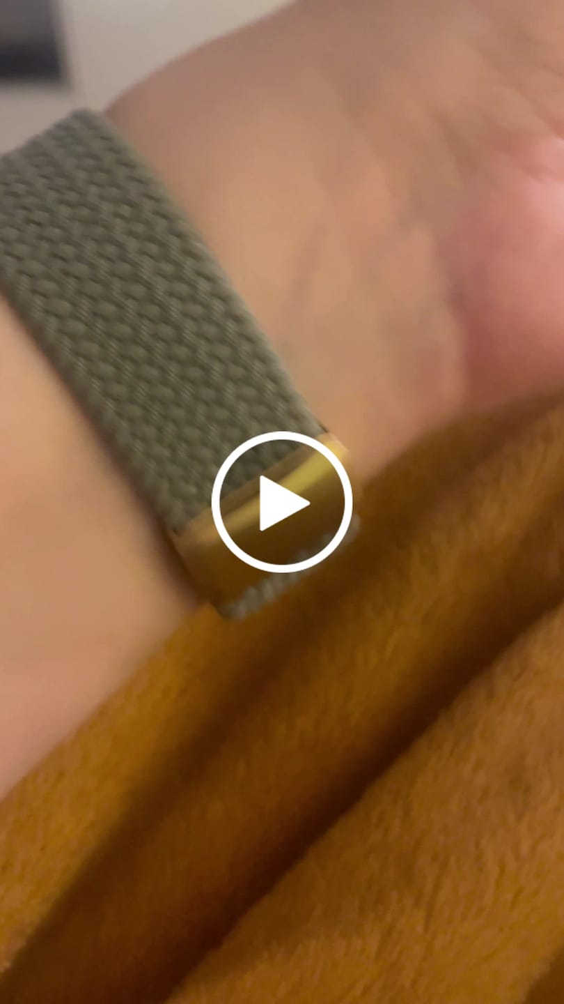 Customer video review of Ione Silicone Band