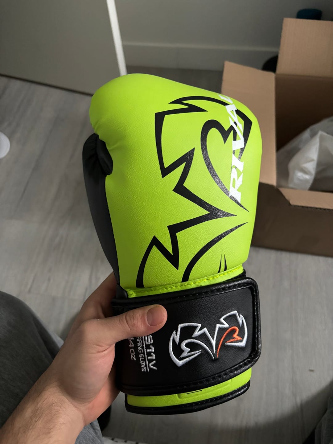 Customer photo review of Bokshandschoenen Rival Evolution RS11V Sparring Lime