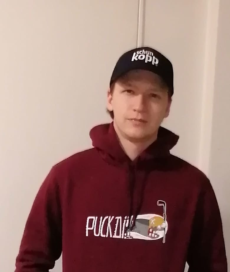 Customer photo review of Schun Kopp - Trucker Cap bestickt