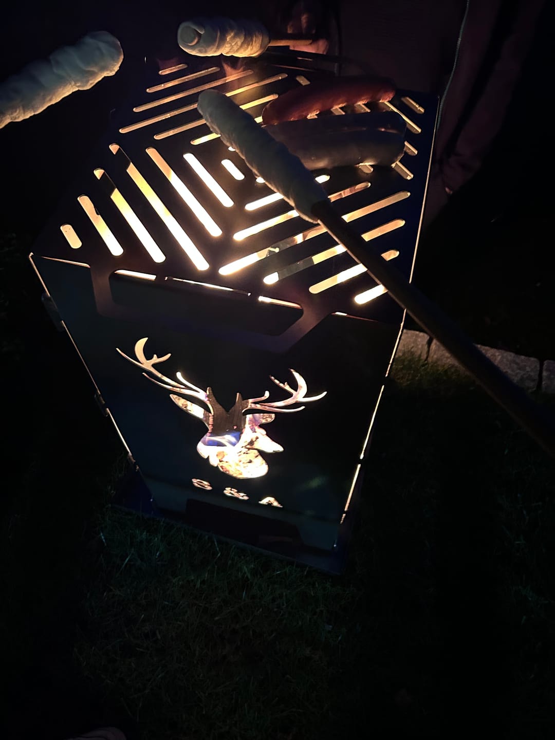 Customer photo review of Feuertonne Hirsch aus edlem Stahl
