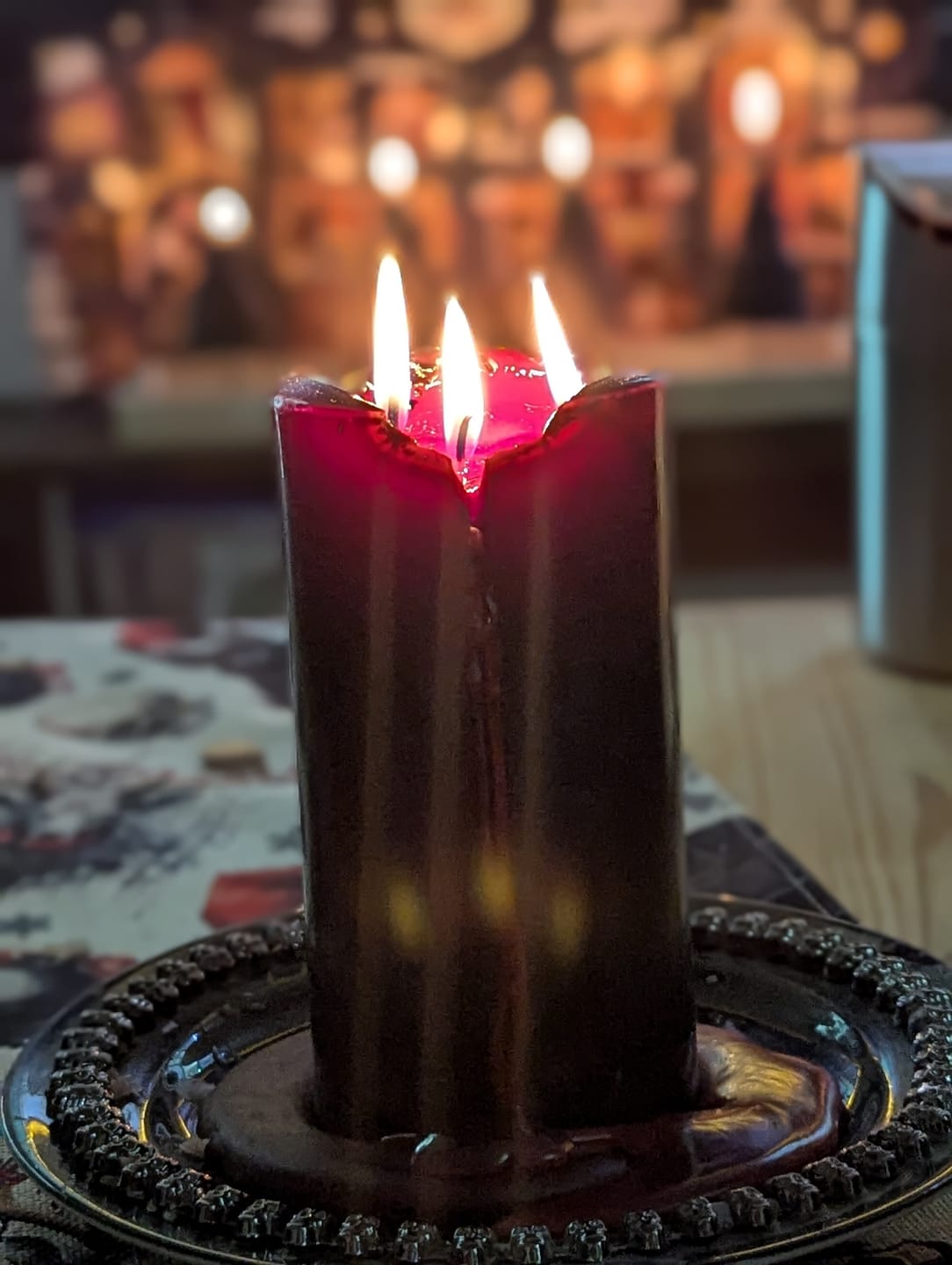 Customer photo review of Vampir Kerzen ROTE Tränen!  Schwarze Kerzen
