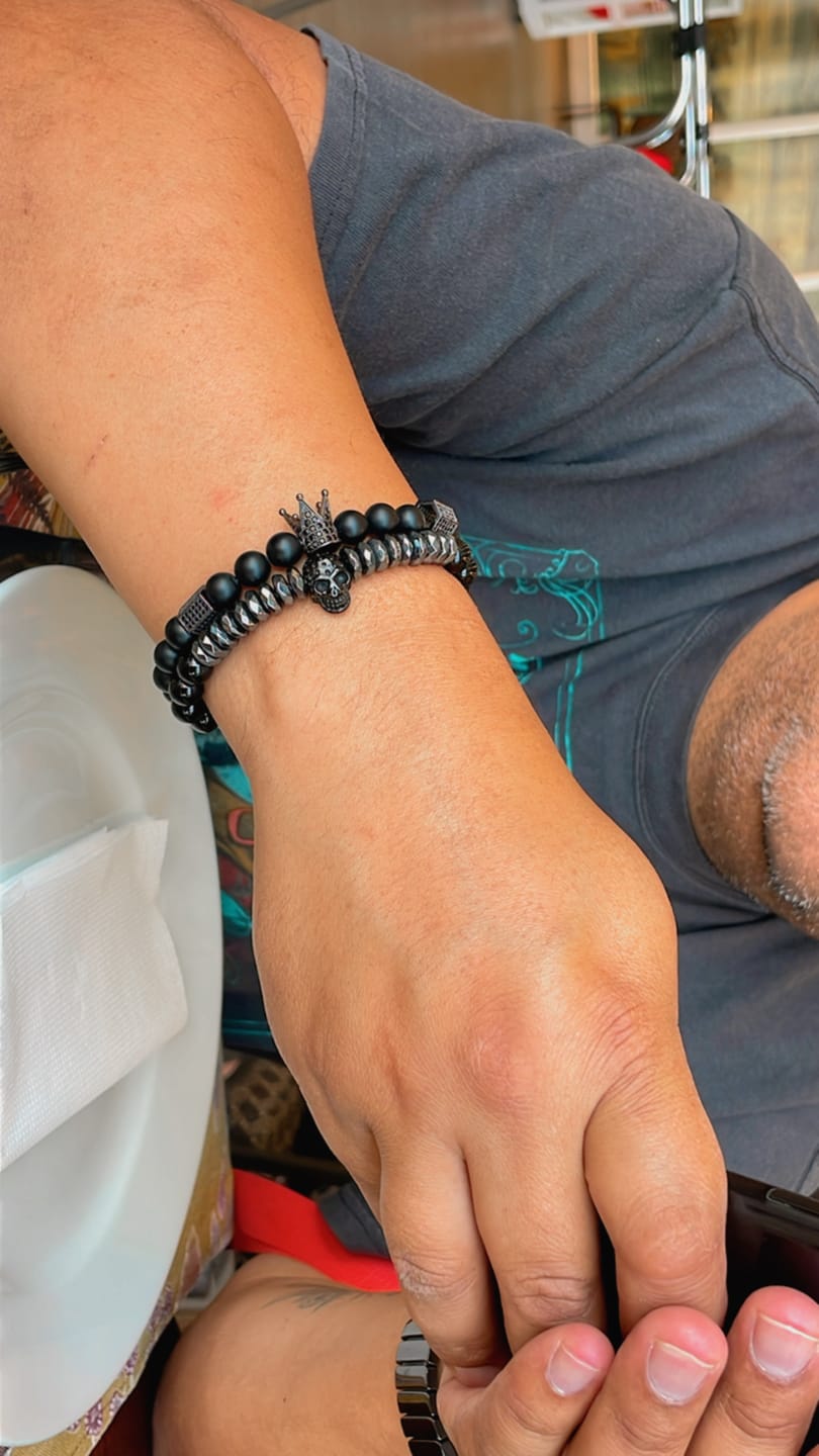 Customer photo review of Pack de Pulseras Black Skull King Private Collection