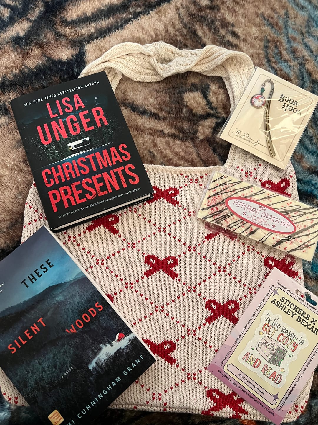 Customer photo review of PRE-ORDER Holiday Book Box Featuring Mystery/Thriller Books