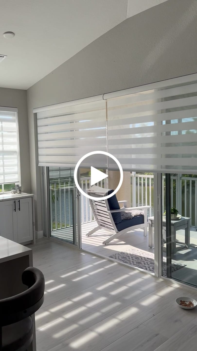 Customer video review of SmartWings Motorized Zebra Shades 60% Blackout Translucent 75mm Eloise