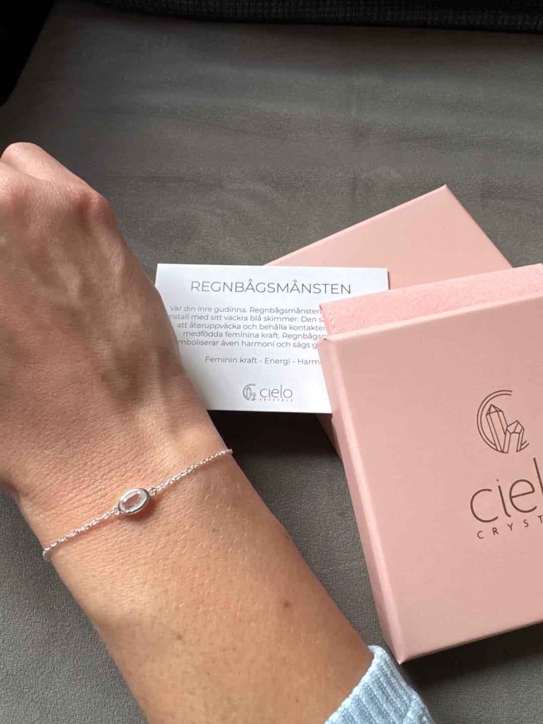 Customer photo review of Armband Juni Månsten Silver