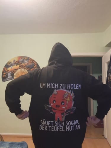 Customer photo review of Mut Teufelchen - Premium Hoodie Unisex Rückendruck