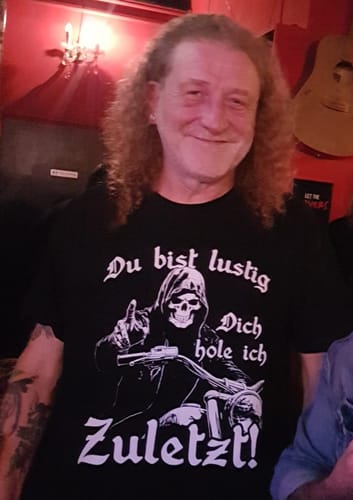 Customer photo review of Pestdoktor - T-Shirt