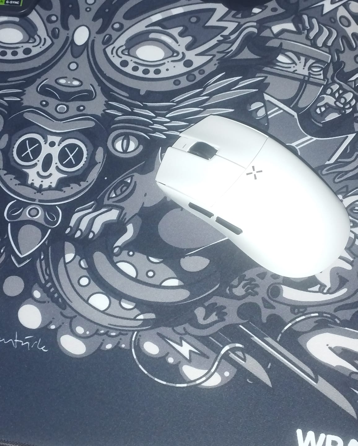 Customer photo review of Hitscan Hyperlight Wireless Mouse