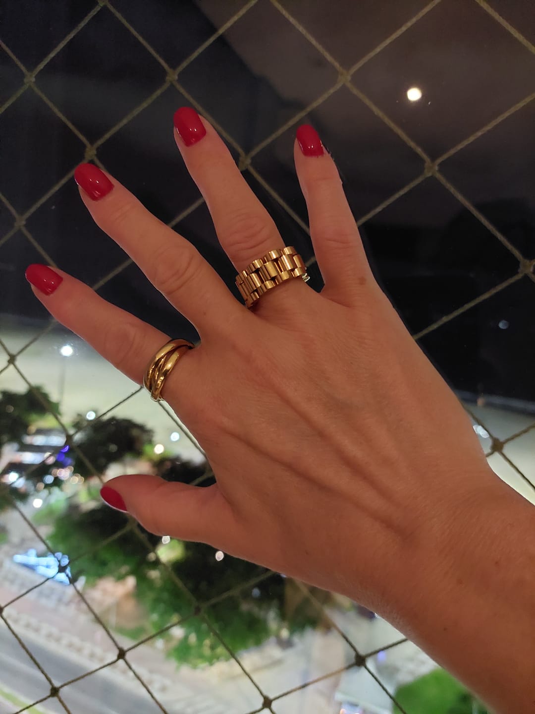 Customer photo review of Anel Trindade Banhado em Ouro 18K