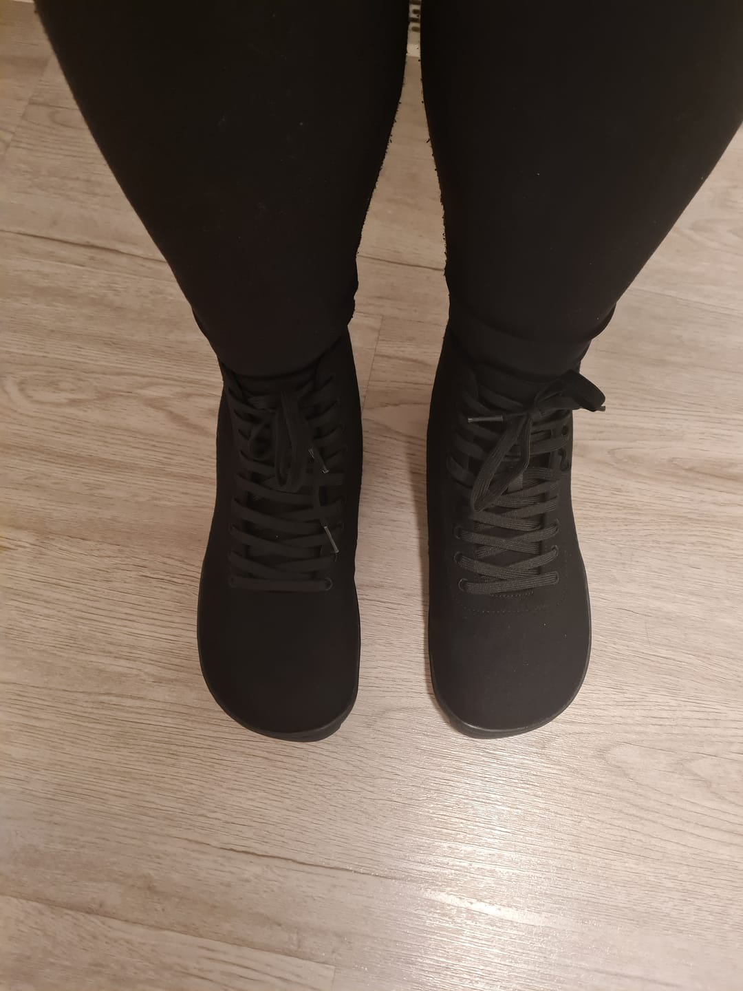 Customer photo review of Vaistoa Tunto -paljasjalkatennarit
