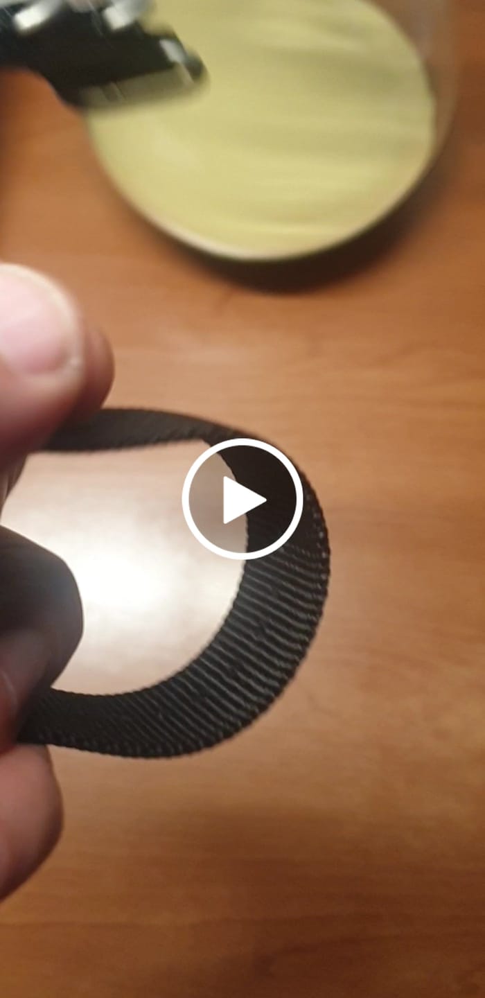 Customer video review of VOYAGER - 100M Waterproof Titanium Automatic Field Watch | Black