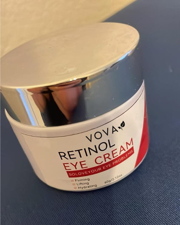 Customer photo review of VOVA™ - Retinolos szemkörnyékápoló & ránctalanító krém
