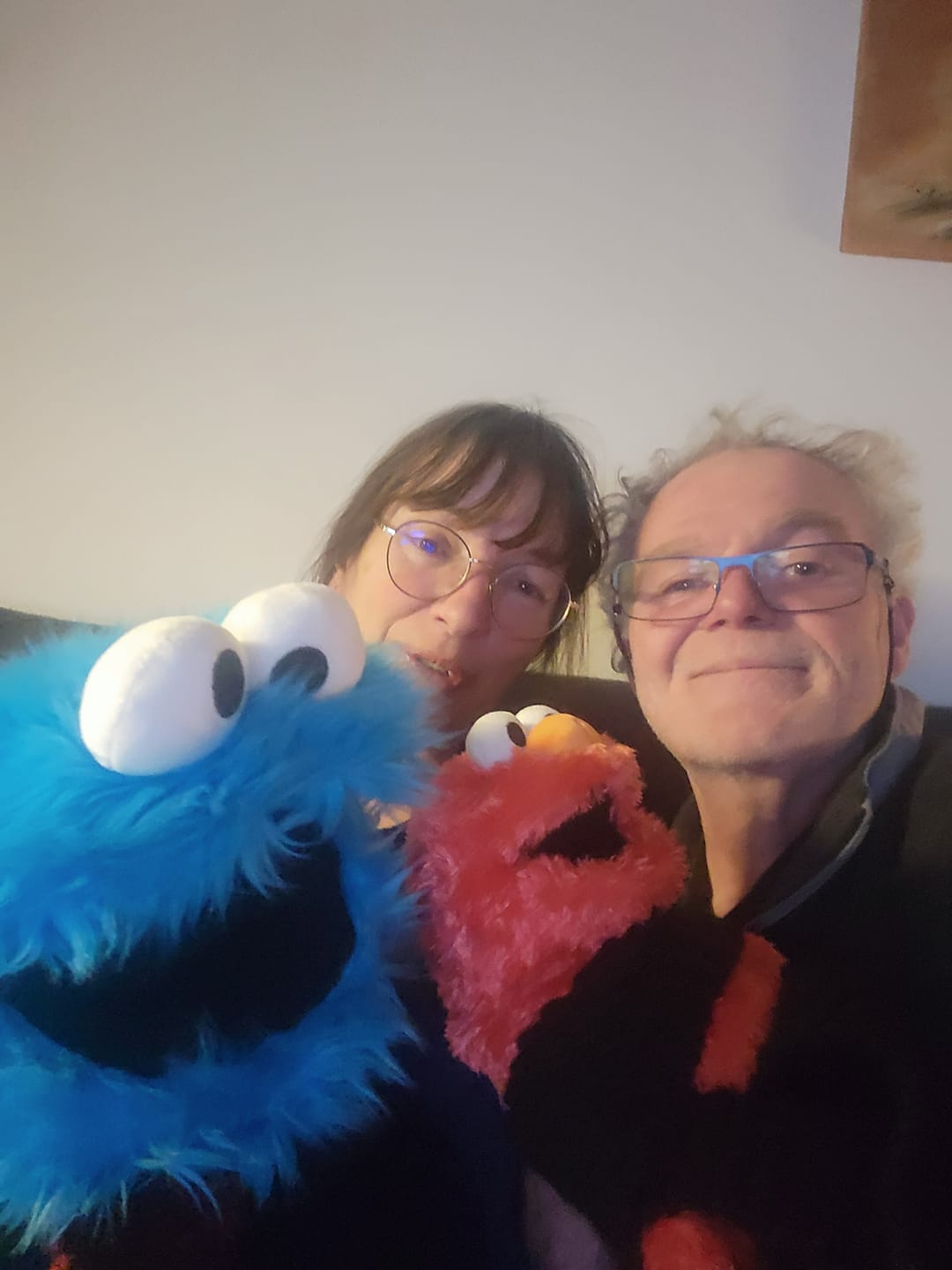 Customer photo review of Cookie Monster Marionnette Sesame Street