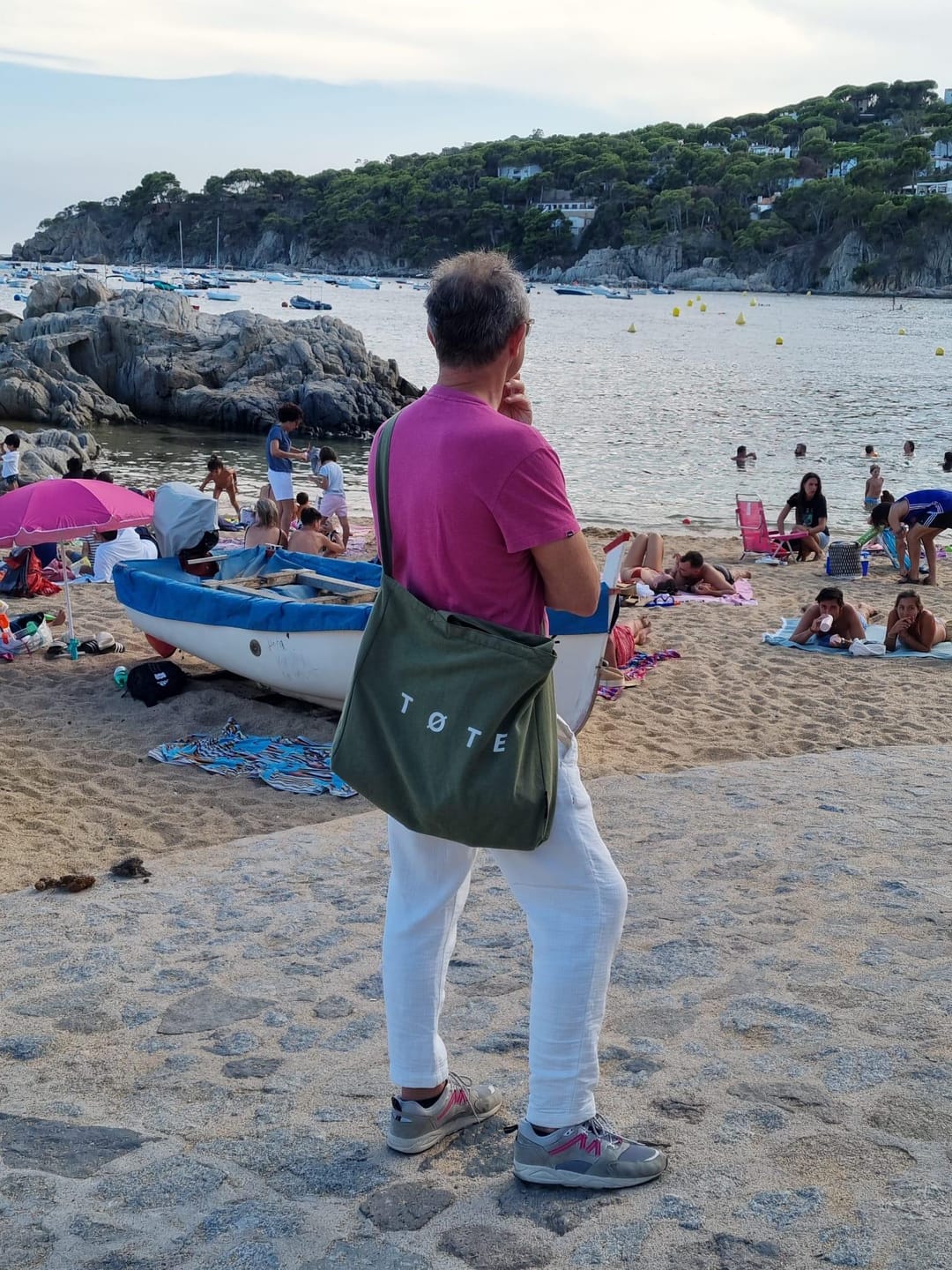 Customer photo review of Khaki Green TØTE Bag