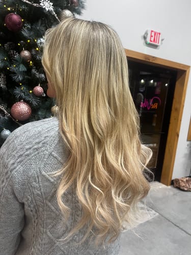 Customer photo review of Full Shine Sew In Hair Weft Bundles 100% Remy Human Hair Highlights (#P16/22)