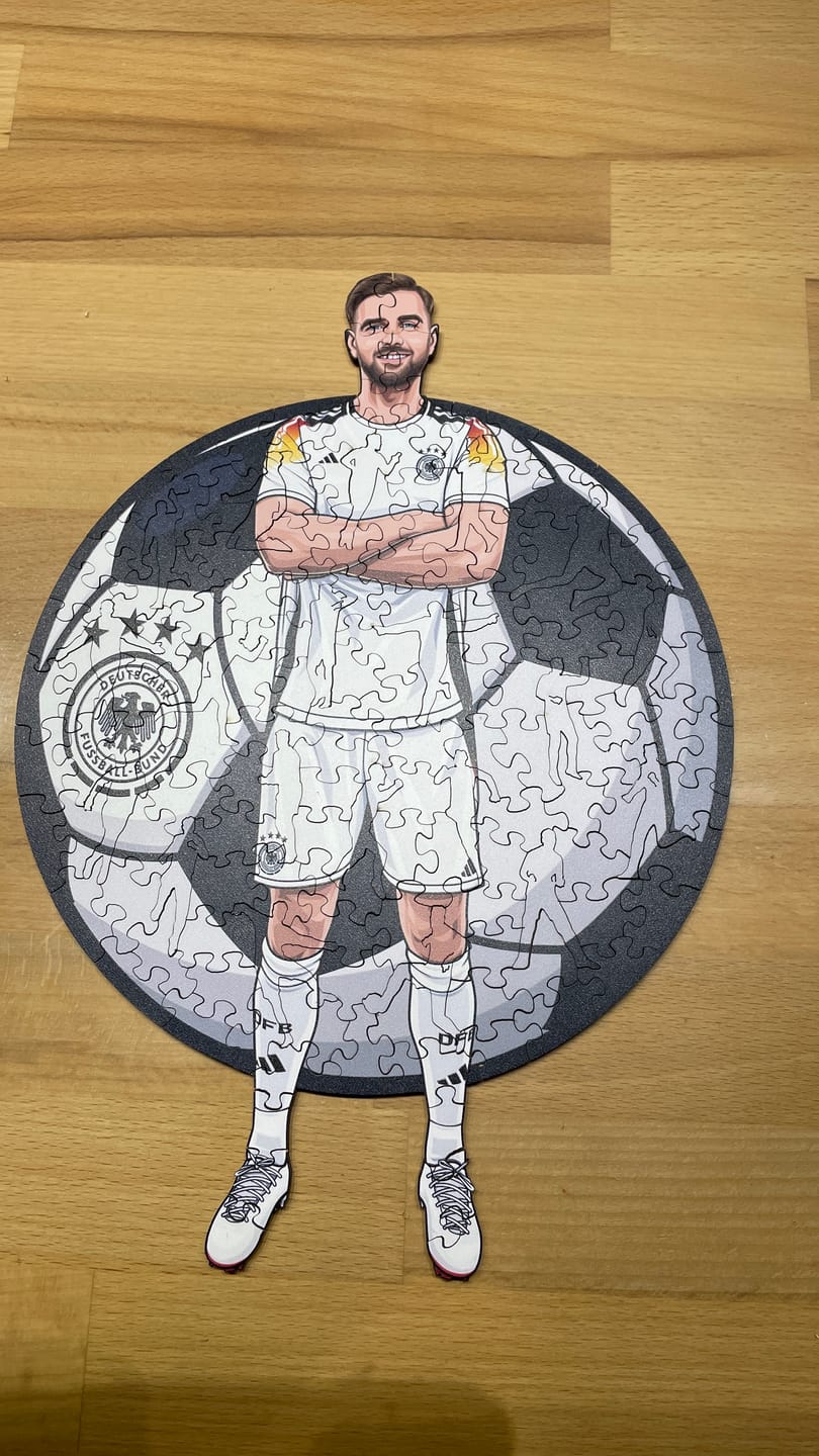 Customer photo review of Niclas Füllkrug - Holzpuzzle