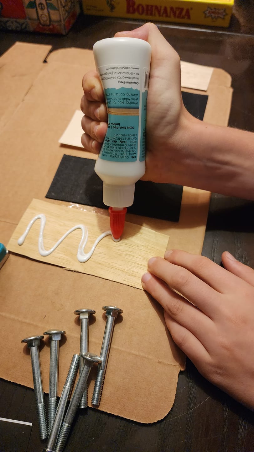 Customer photo review of Fingerskateboard Construction Kit - for Experts