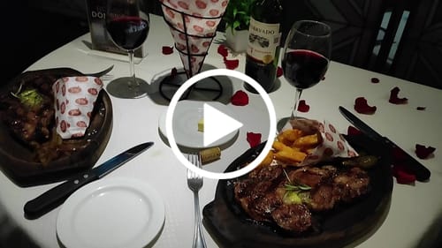 Customer video review of Cena Romántica